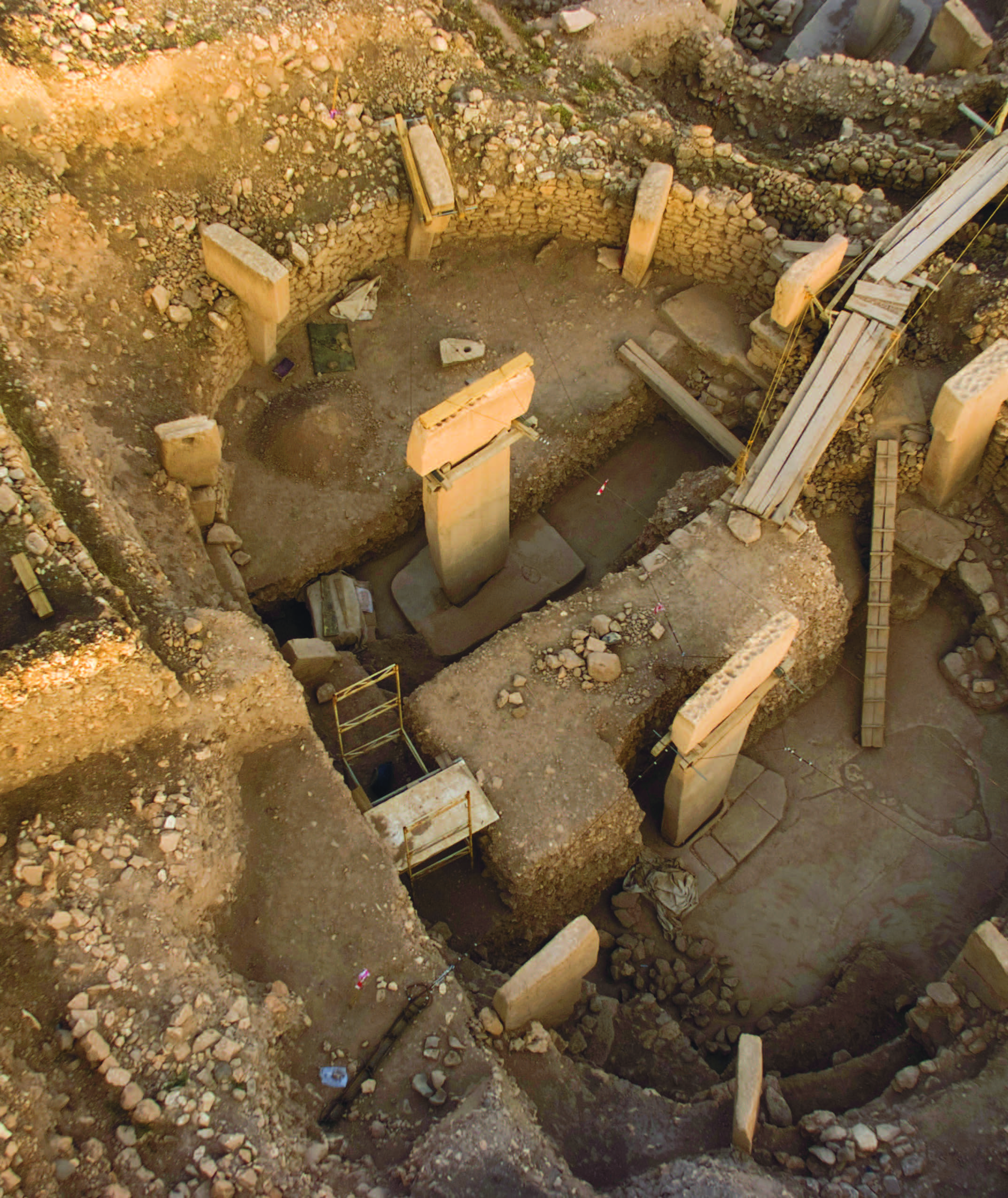Göbekli Tepe Çanak Çömleksiz Neolitik B Dönemi anıtsal, dairesel mimarisine bir örnek olan D yapısı ©DAI, N. Becker, Göbekli Tepe Kazı Arşivi