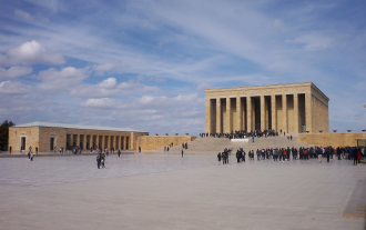 ataturk-un-arkeoloji-mirasinin-cenaze-torenine-ve-anitkabir-e-yansimalari