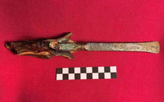 tunc-cagina-ait-ahsap-sapli-keski-bulundu